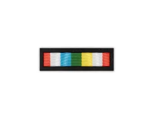 Baretka Medal Pamiątkowy PKW KFOR KOSOVO XLVII (47) zmiana - efekt mory (przypinane na pinsie)