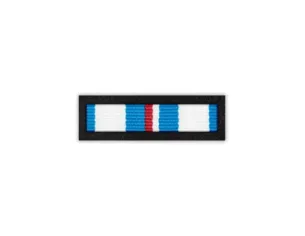 Baretka 25 Rocznica Nadania Siłom ONZ Pokojowej Nagrody Nobla (przypinane na pinsie)